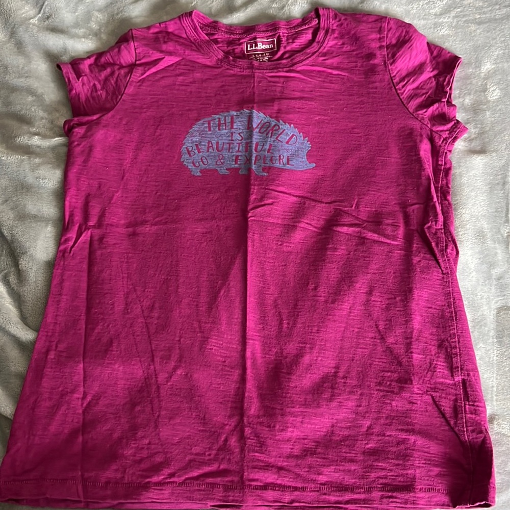 Girls L.L. Bean T-shirt. I’m excellent condition.